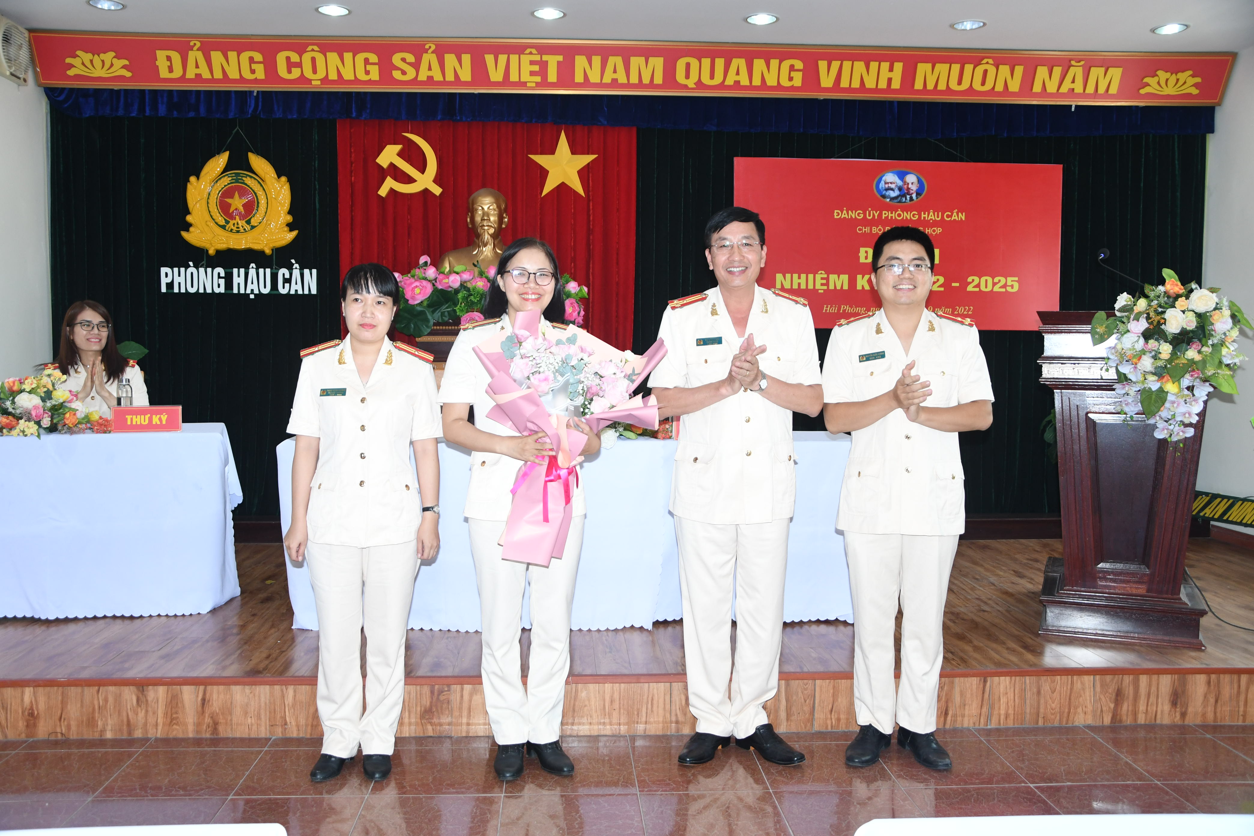 Chi bộ Đội Tổng hợp - Đảng bộ Phòng Hậu cần CATP tổ chức Đại hội điểm nhiệm kỳ 2022 – 2025